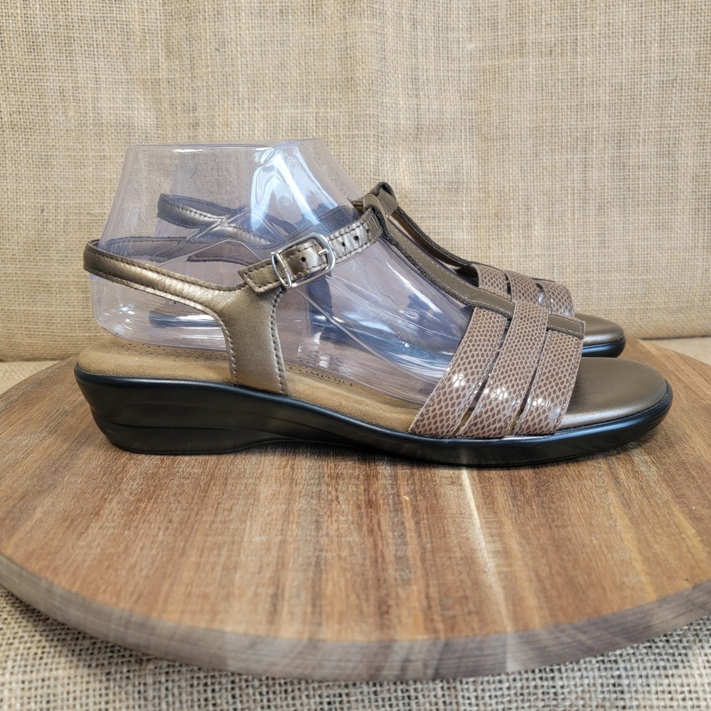 SAS Womens Capri T Strap‎ Sandals Bronze Metallic Adjustable Strap Size 8.5 N